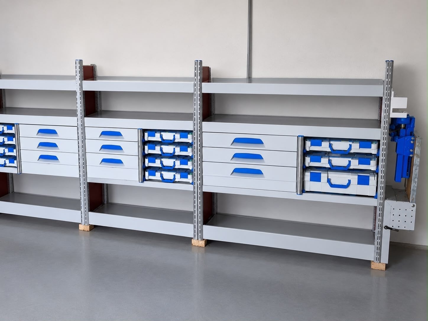 Sortimo Bedrijfswageninrichting met Werkbank en Omvormer, Ophalen of Verzenden, Overige typen