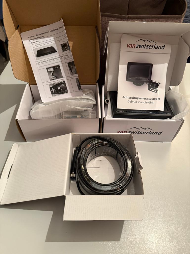 Achteruitrijcamera systeem voor Crafter - Nieuw in doos, Auto diversen, Ophalen, Nieuw
