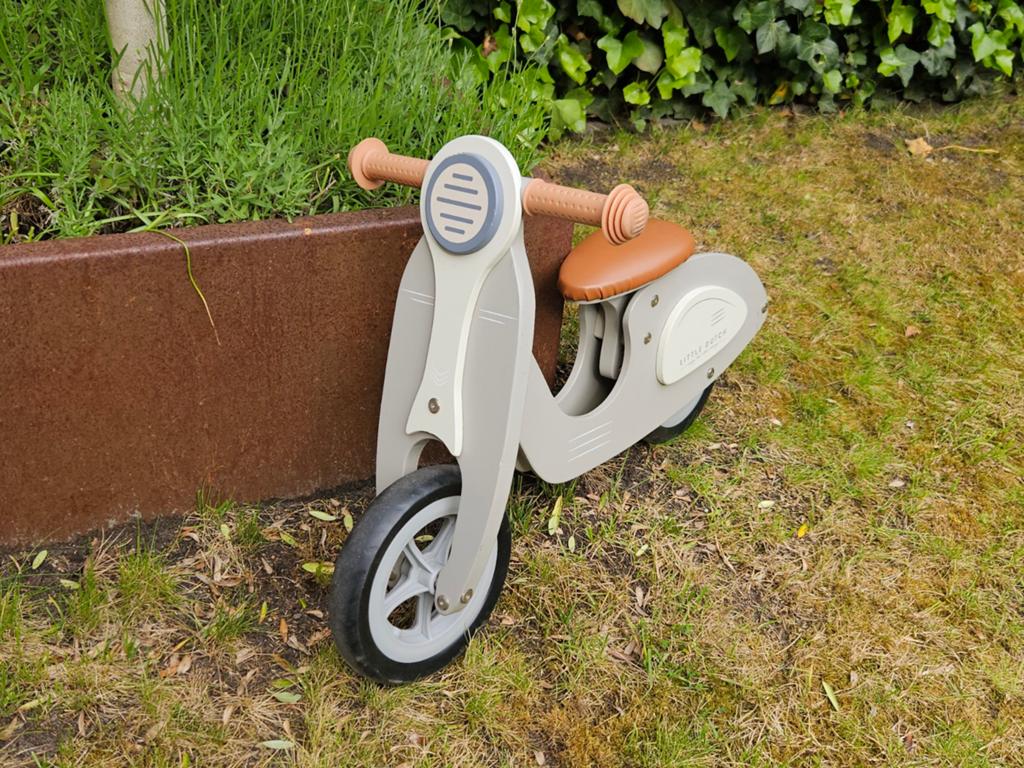 Little Dutch houten loopfietsje - Vespa model, Ophalen, Zo goed als nieuw, Loopfiets