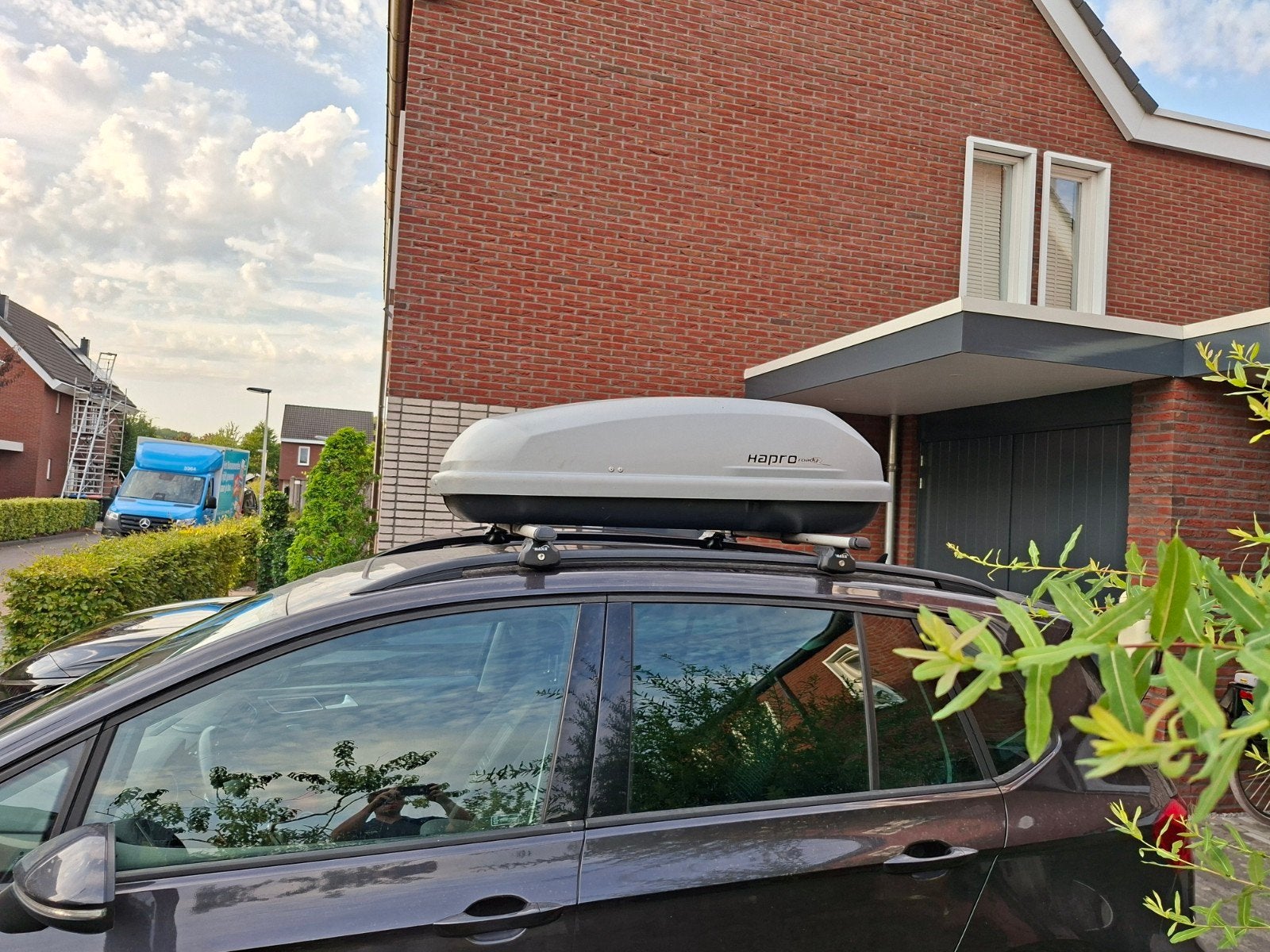 Hapro Roady 350 Dakkoffer - Ruime en Betrouwbare Bagagebox, Ophalen