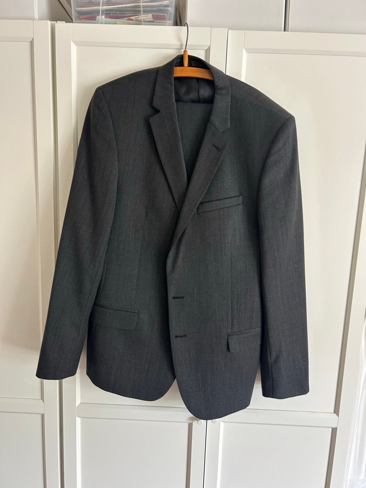 Greiff Antraciet Kostuum Maat 54 - Slim Fit, Ophalen of Verzenden, Zo goed als nieuw, Maat 52/54 (L), Grijs