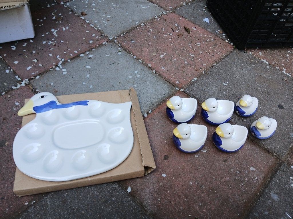 eierdopjes met plate porselein NIEUW (SC38), Ophalen