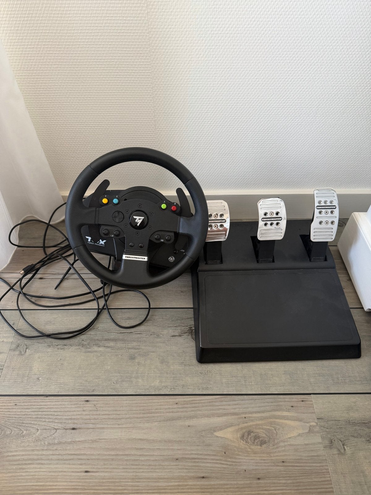 Thrustmaster TMX Force Feedback racestuur met pedalen, Ophalen, Racestuur, Gebruikt, Force feedback