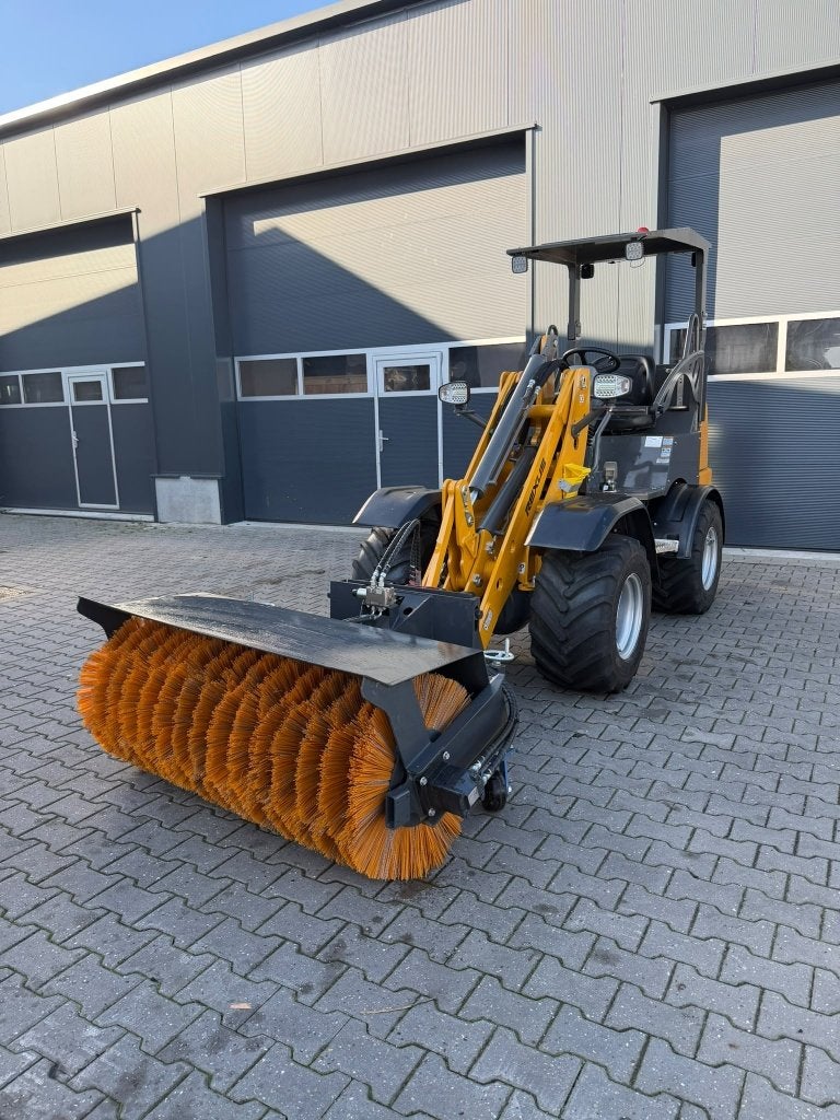 Foto 22 van Rexus H2600 minishovel YANMAR diesel. NIEUW gratis geleverd