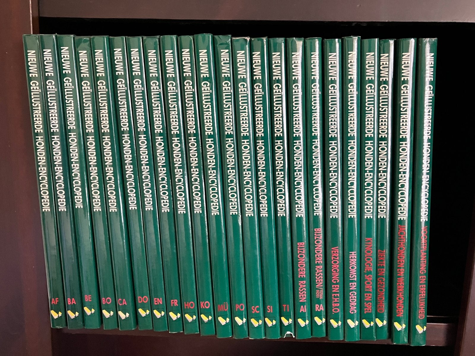 23-delige Hondenencyclopedie (compleet), Boeken, Encyclopedieën, Ophalen of Verzenden, Gelezen, Dieren, Complete serie
