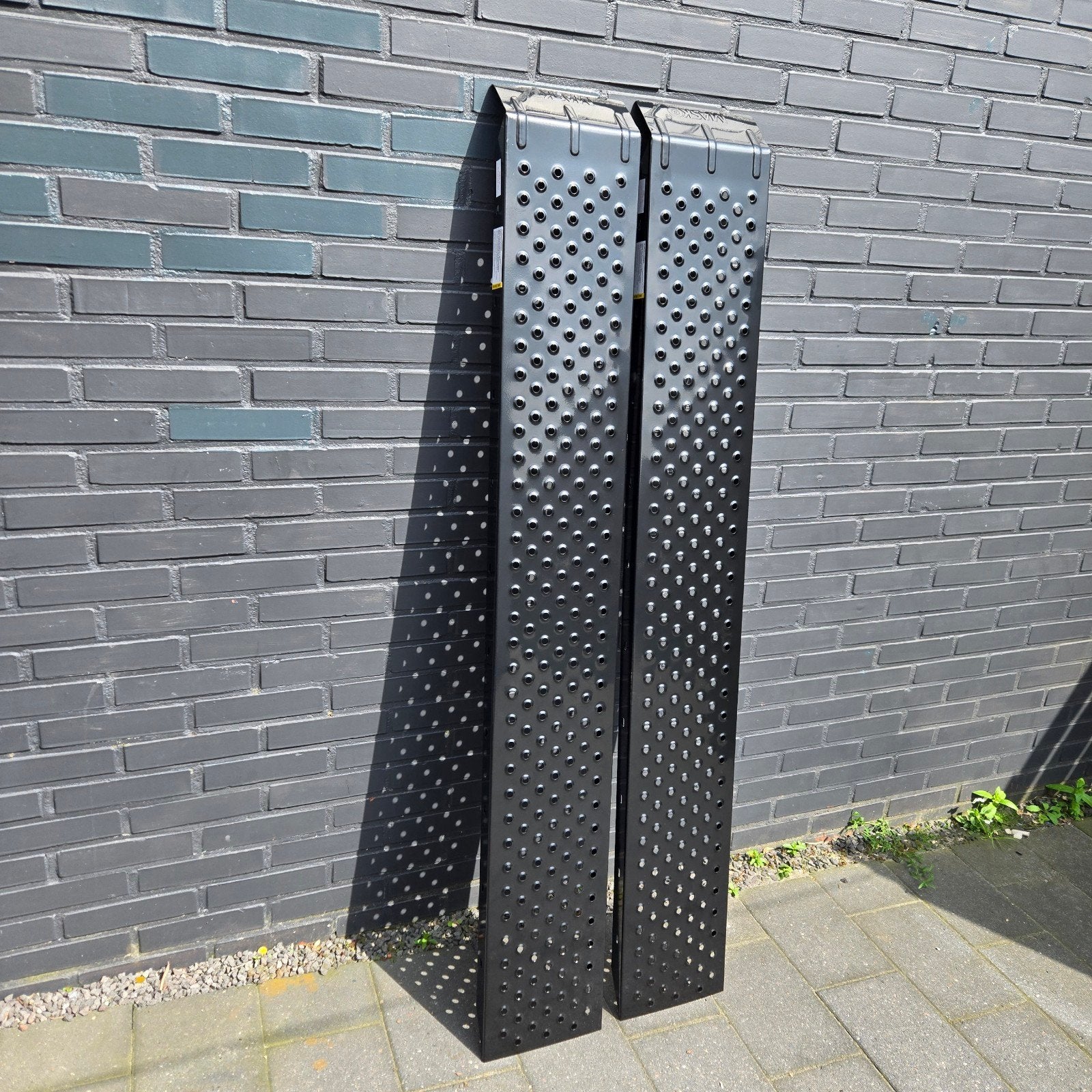 Ongebruikte stalen oprijplaten - 200 kg draagverm. Setje €75, Ophalen of Verzenden