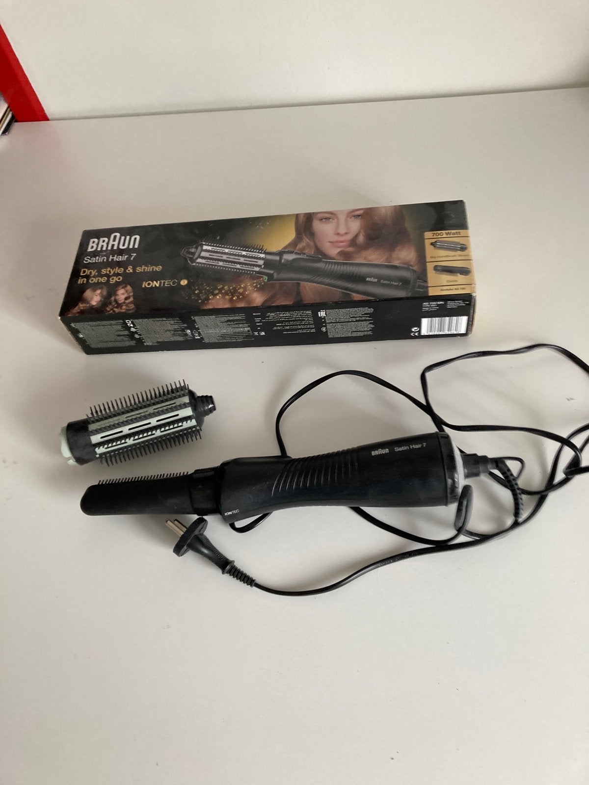 Fohn met 2 verschillende opzerborstels Braun, Ophalen of Verzenden, Gebruikt, Föhn of Haardroger