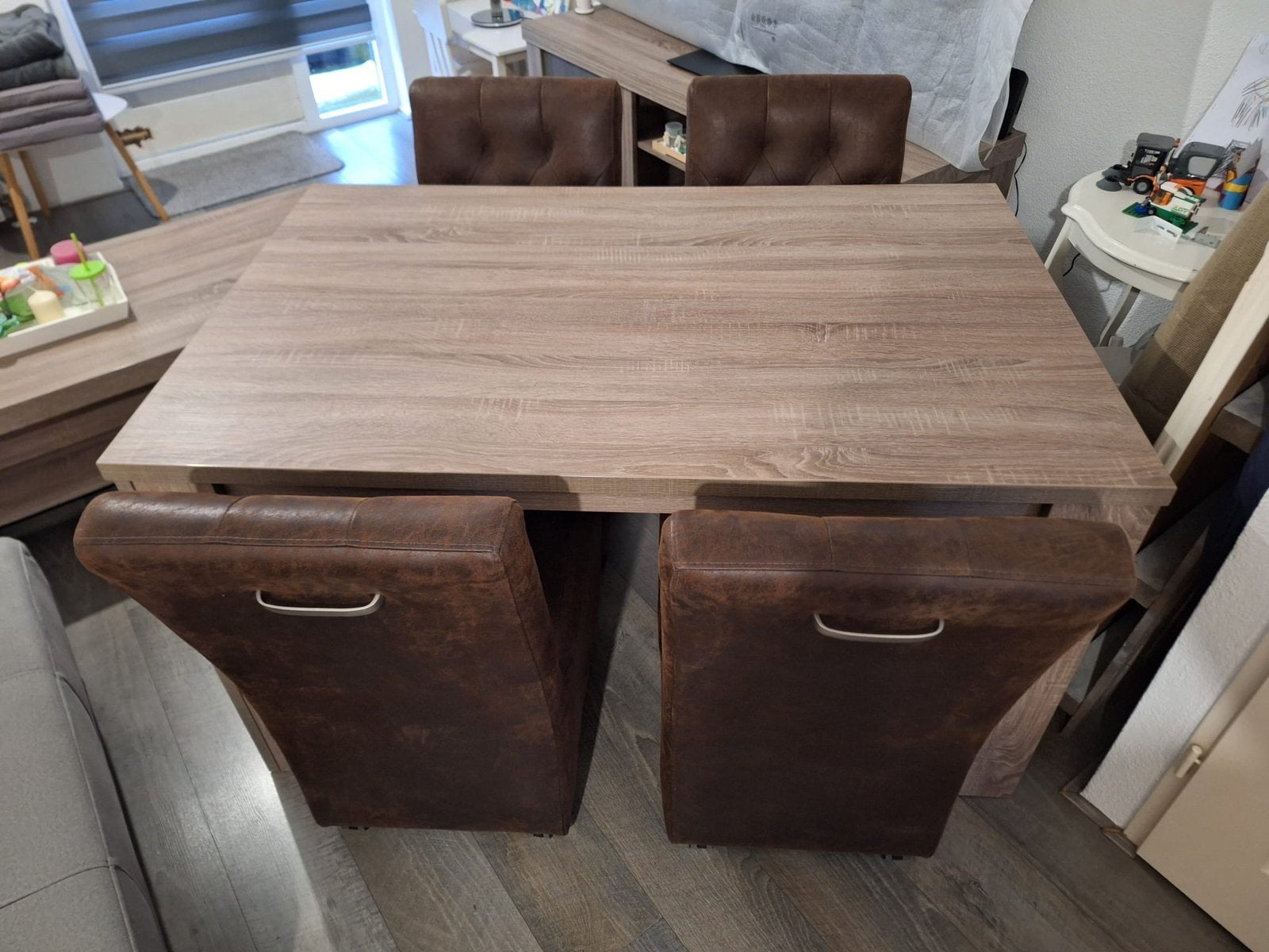 Mooie eethoek, Ophalen, Zo goed als nieuw, 4 tot 6 stoelen