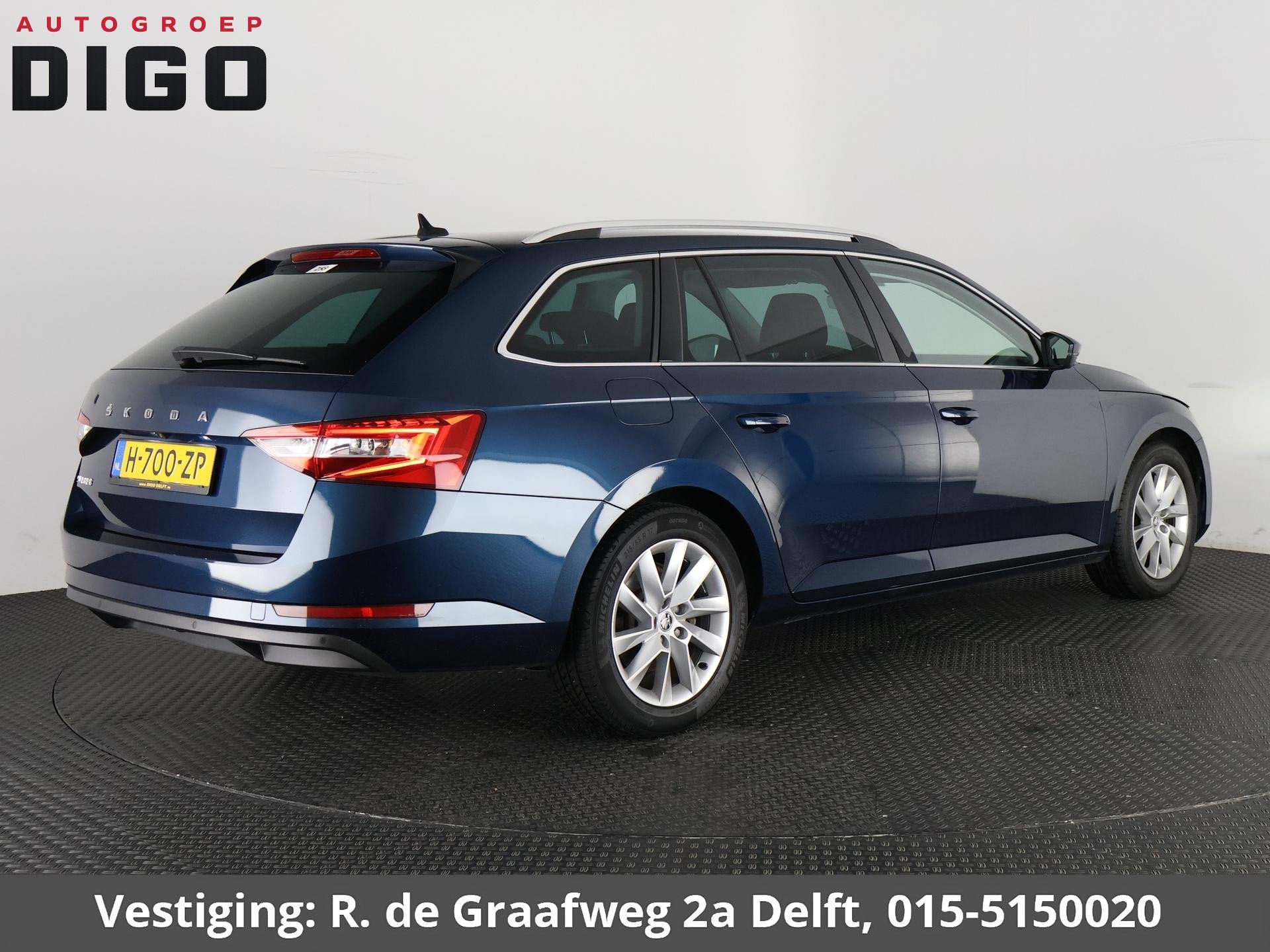 Skoda Superb Combi 1.5 TSI ACT Business Edition Automaat | N, Auto's, Stof, 4 cilinders, 150 pk, Blauw