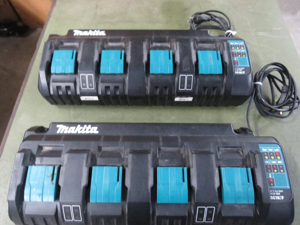 Makita DC18SF 14.4V/18V Li-ion accu oplader voor 4 accu's, Doe-het-zelf en Verbouw, Gebruikt, Zandhaarweg, Ophalen of Verzenden