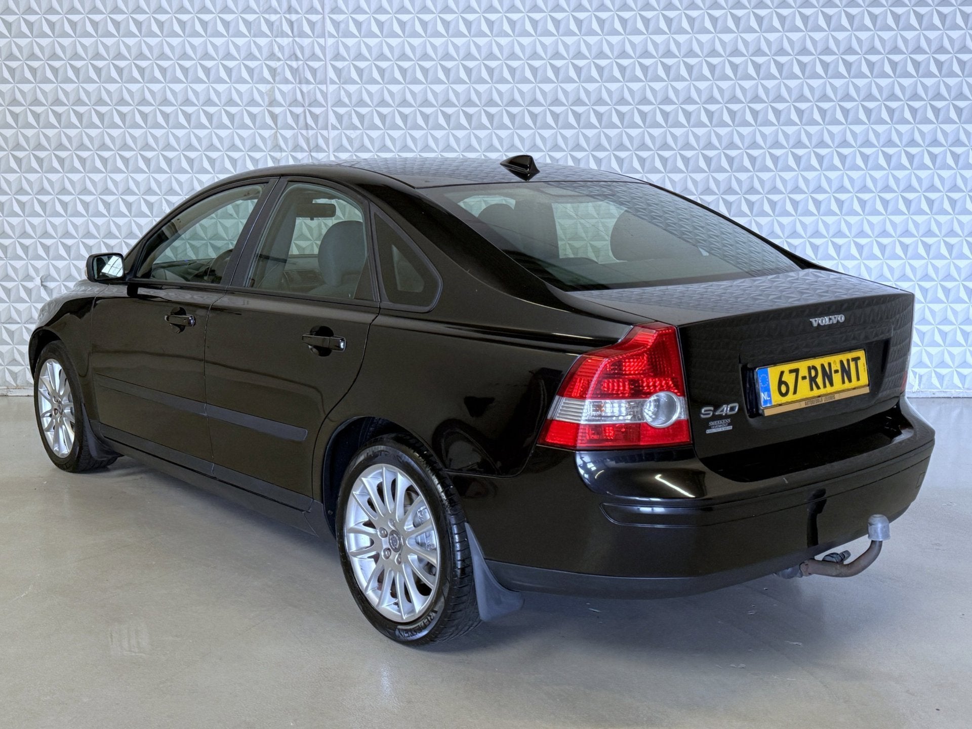 Volvo S40 1.8 Kinetic Airco Cruise TREKHAAK / 183.000km (200, Auto's, Voorwielaandrijving, Gebruikt, 4 cilinders, Zwart