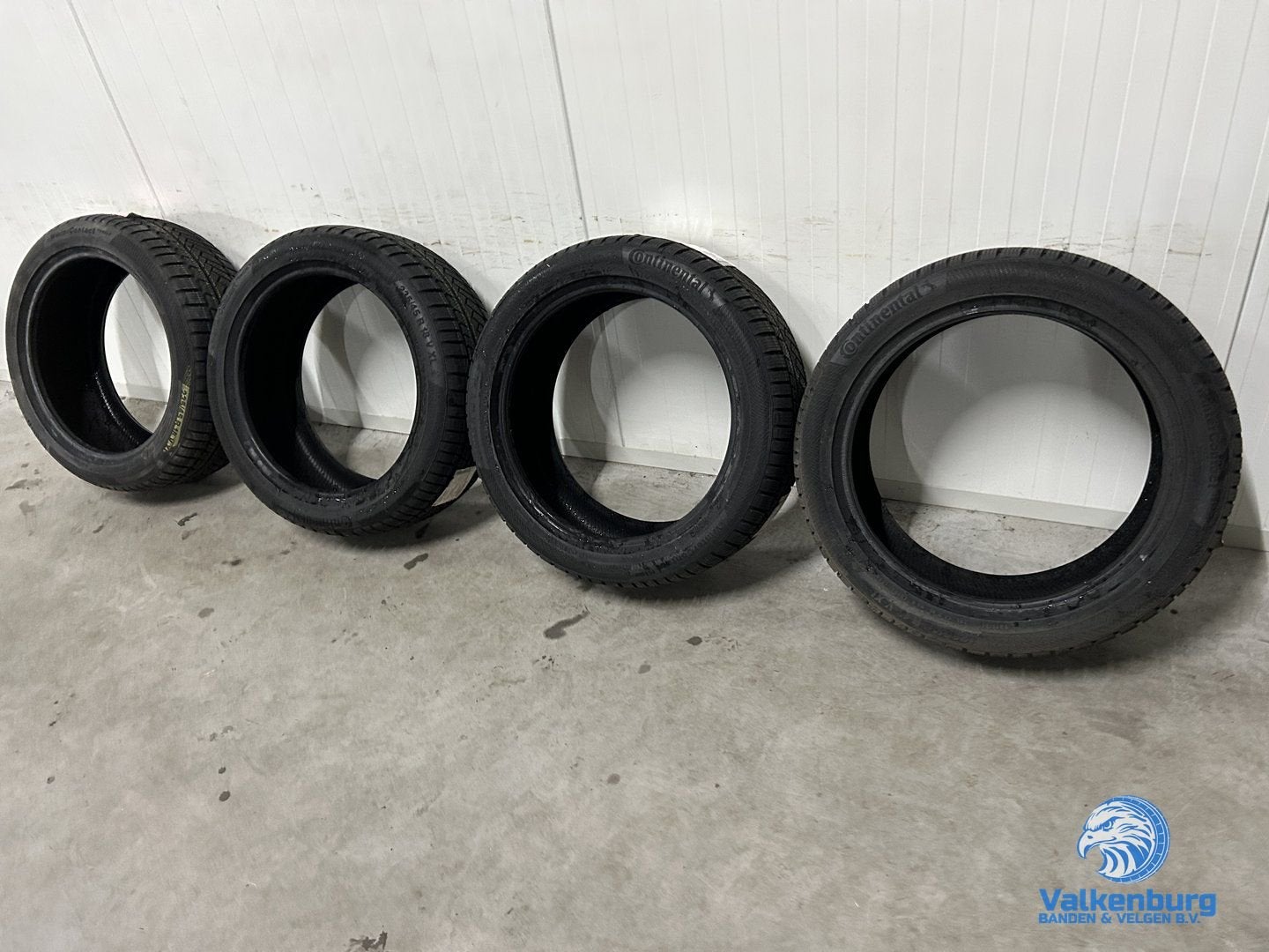 Nieuwe winterbanden 235/45R18 Continental WinterContact TS85, 18 inch, -, -, Nieuw