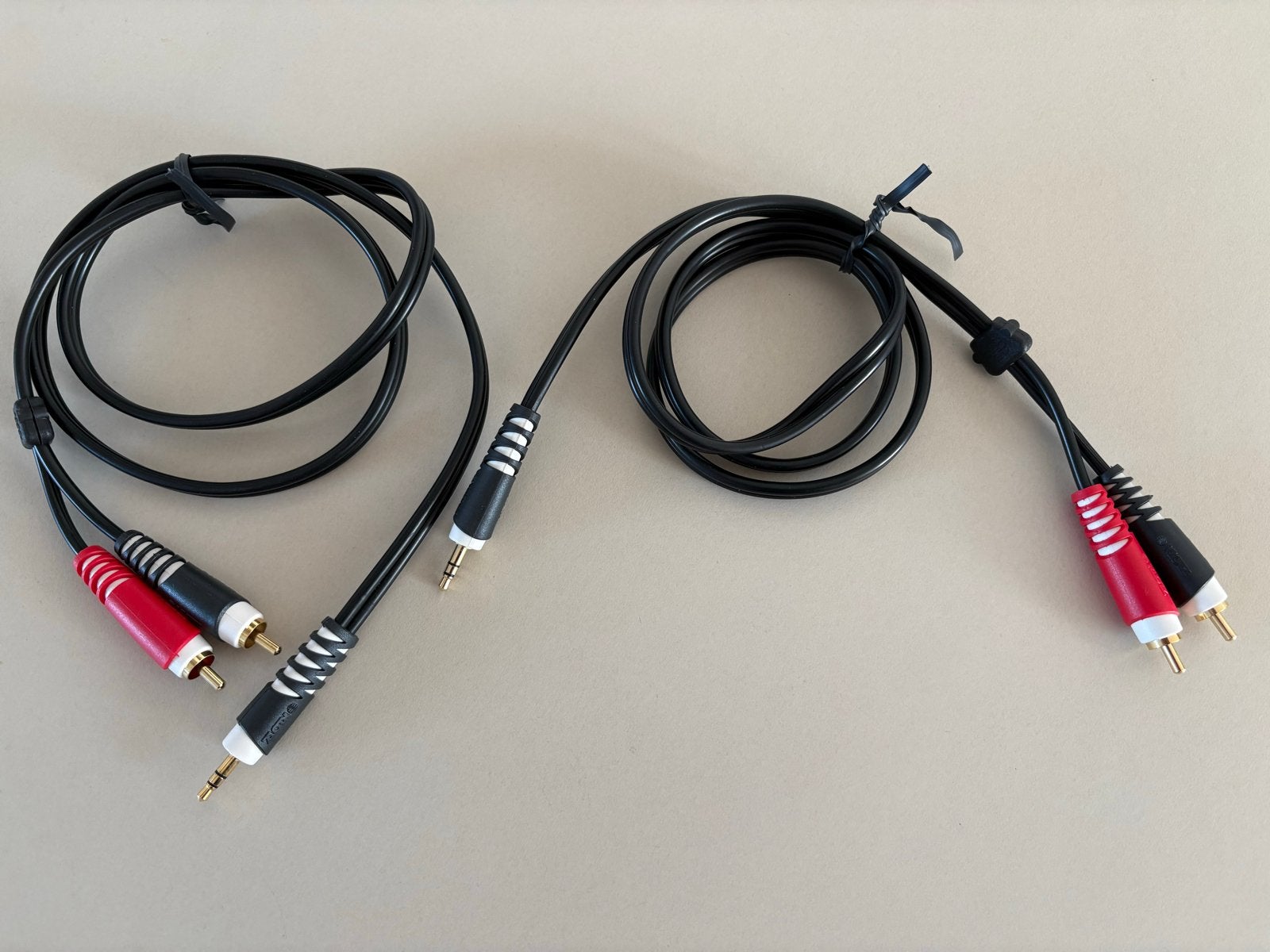 2x Klotz AY7-0100 2x Cinch naar Mini Jack Kabel - 1 Meter, Verzenden, Zo goed als nieuw, Minder dan 2 meter, Interlink-kabel