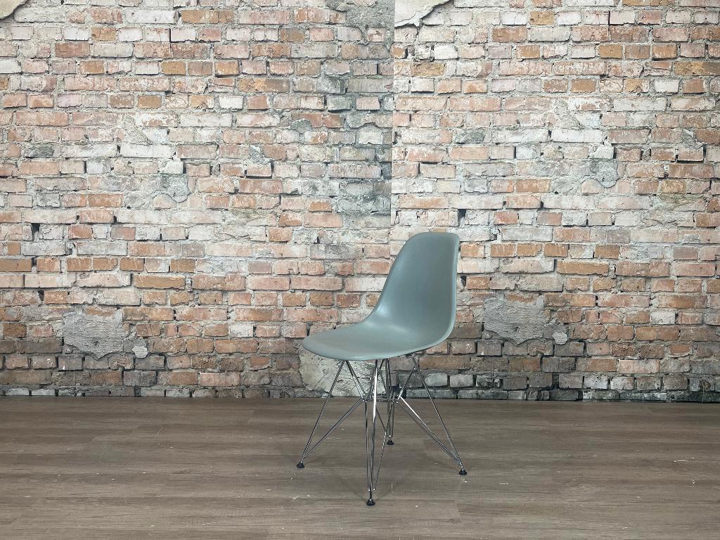 Vitra DSR grijs bij TheReSales, Ophalen, Drie, Design, Zo goed als nieuw