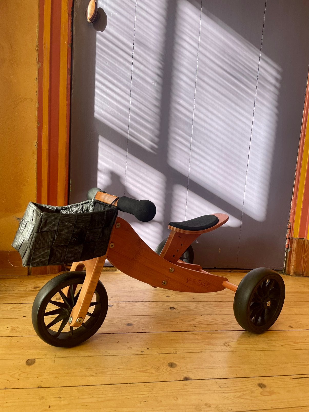 Mooi 2-in-1 loopfietsje van merk Kinderfeets, Ophalen, Zo goed als nieuw, Loopfiets