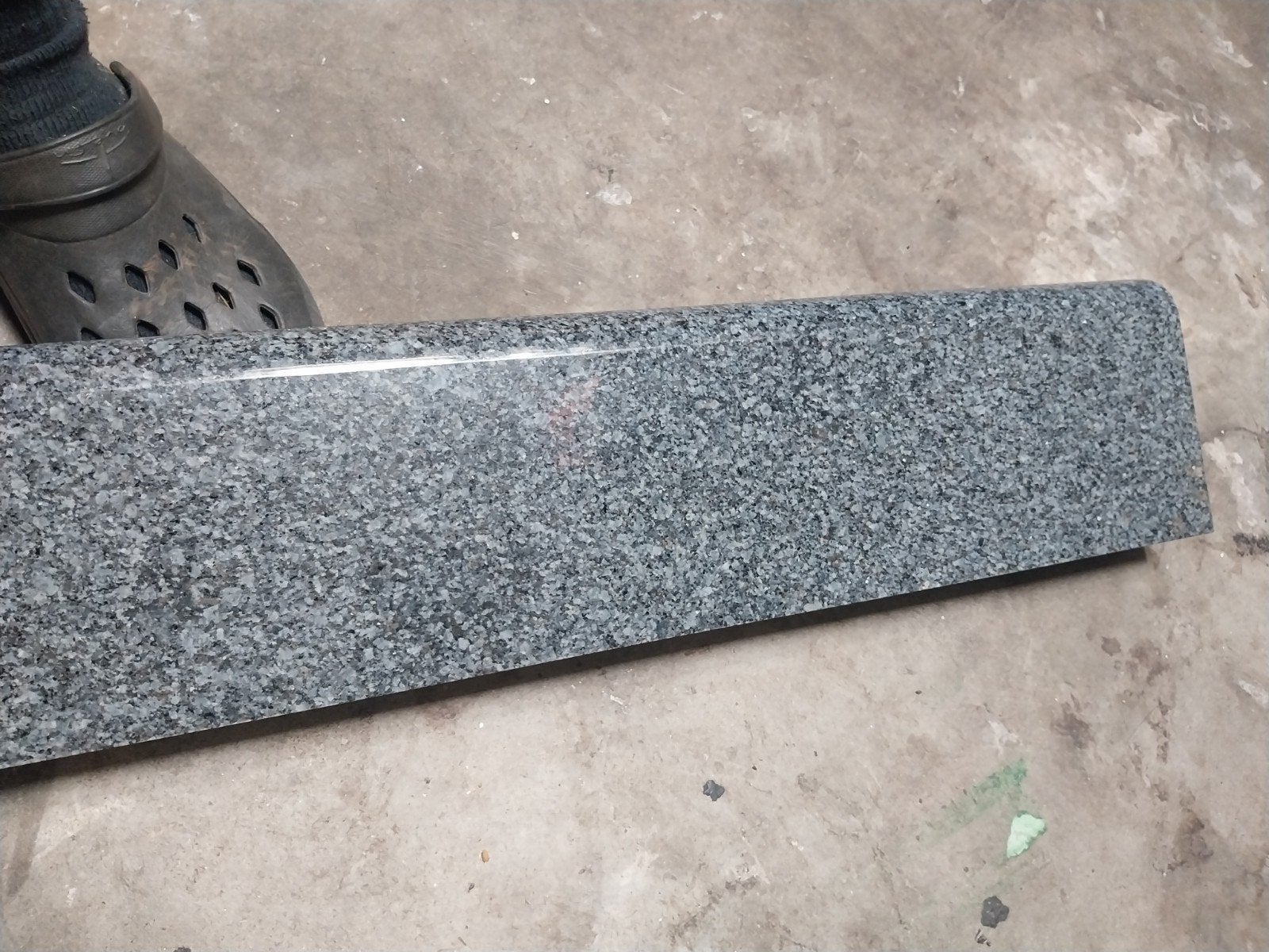 Granieten dorpel/vensterbank, 142 cm lang, 15 cm breed, Doe-het-zelf en Verbouw, Tegels, Ophalen, 60 cm of meer, Graniet, Overige typen