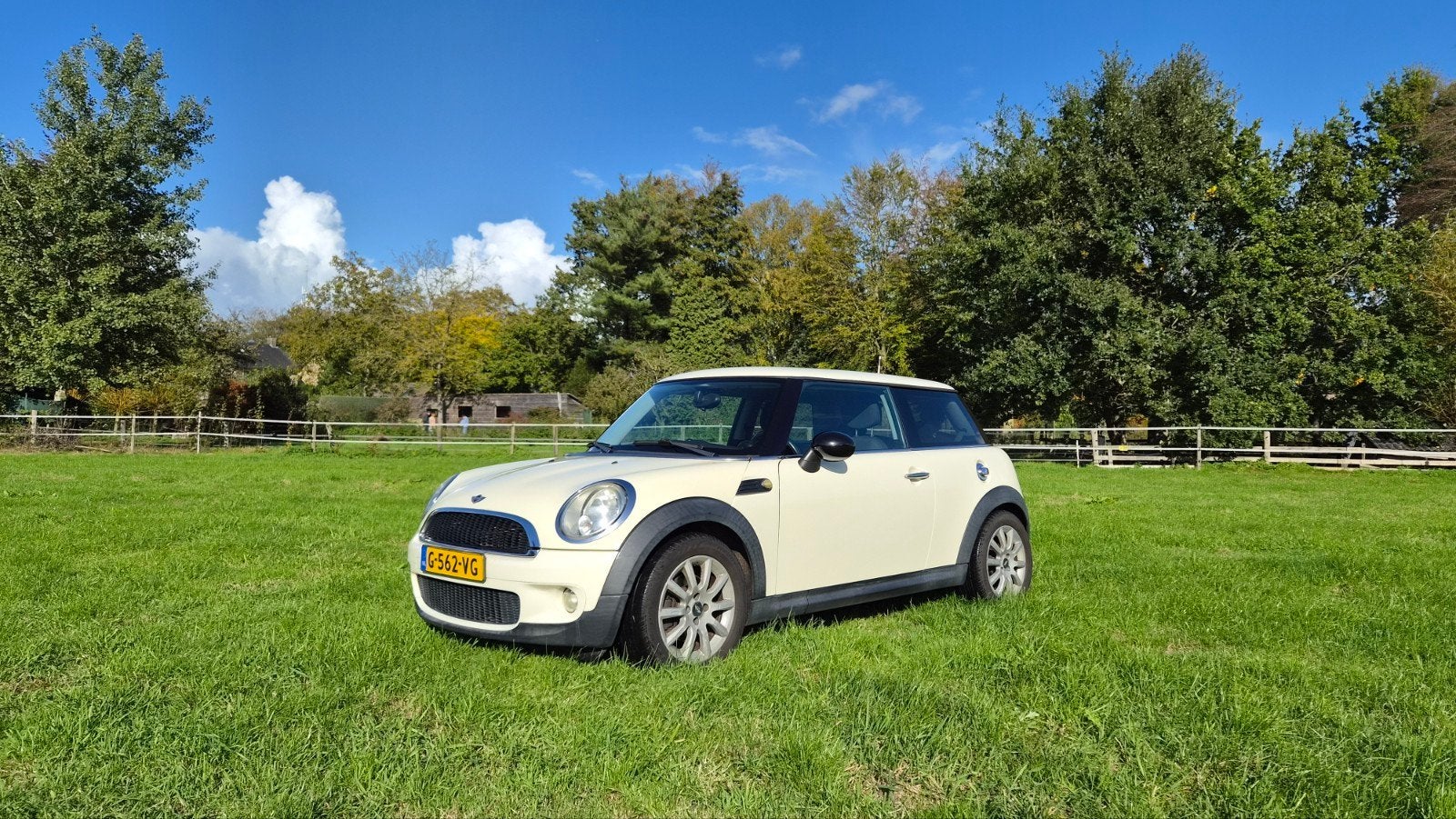 Mini 1.6 Cooper 2008 Wit, Voorwielaandrijving, Stof, 4 cilinders, 4 stoelen