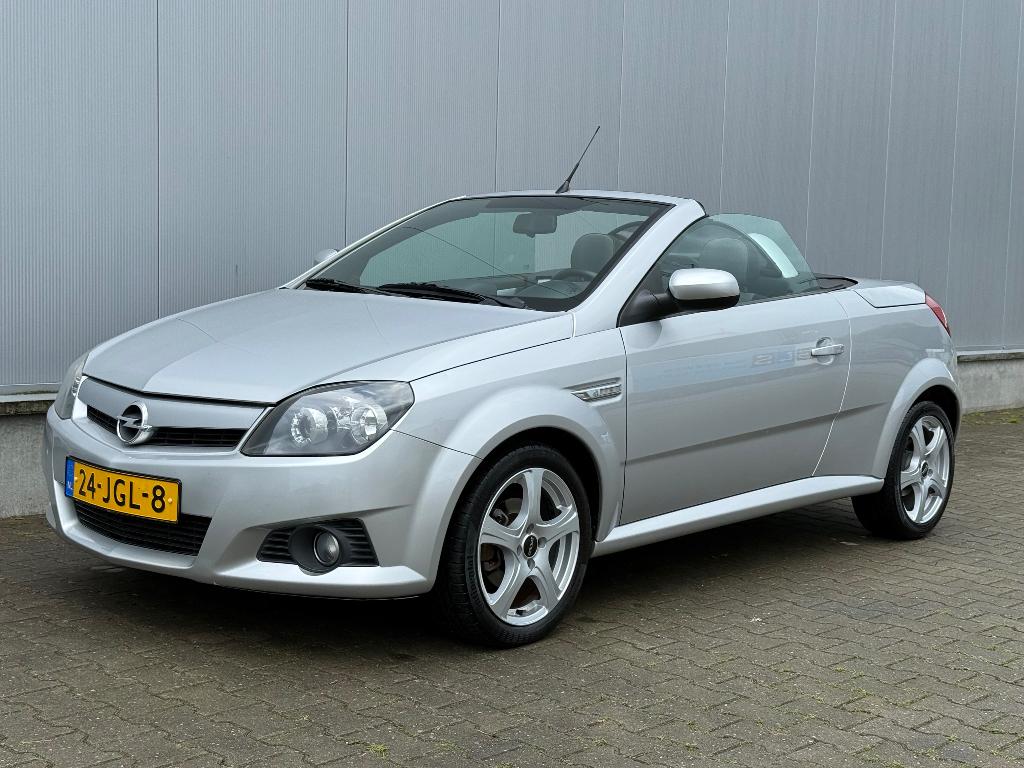 Opel Tigra 1.8 16V Twintop 2005 Grijs|Nieuwe APK-keuring, Auto's, Opel, 4 cilinders, 1796 cc, Handgeschakeld, Grijs