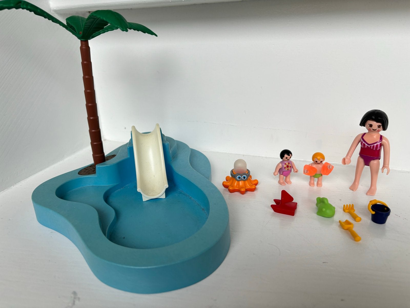 Playmobil zwembad met glijbaan 6673, Gebruikt, Complete set, Overige typen, Ophalen of Verzenden
