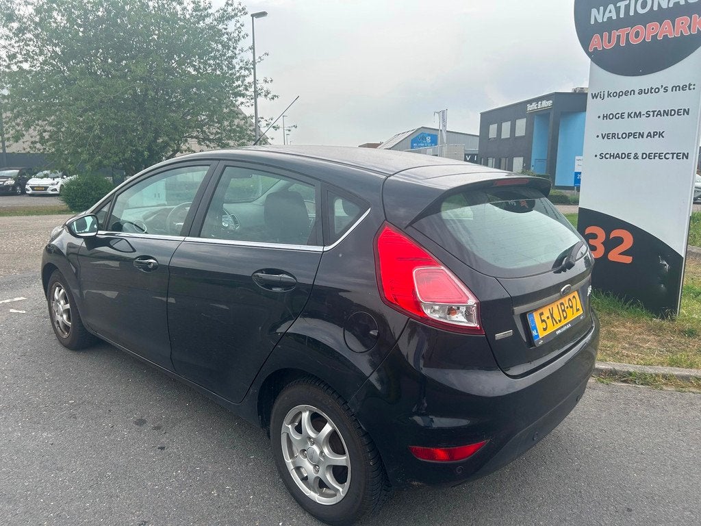 Ford Fiesta 2013 * 1.6 TDCi Lease Titanium * EXPORT & HANDEL, Auto's, Ford, Voorwielaandrijving, Euro 5, Gebruikt, 96 €/maand