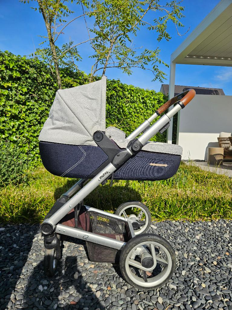 MUTSI I2 KINDERWAGEN - Moderne kleuren en zeer complete set, Kinderen en Baby's, Kinderwagens en Combinaties, Ophalen, Gebruikt
