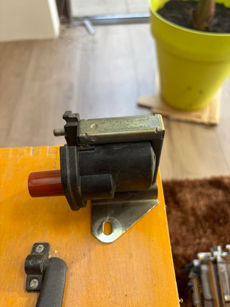 Mercedes Bosch bobine 0001584803 M102 M103 W124 W201 W126, Ophalen of Verzenden