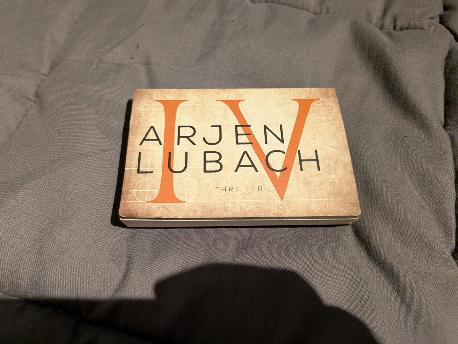 Dwarsligger IV - Arjen Lubach Thriller, Ophalen of Verzenden, Gelezen, Arjen Lubach, Nederland
