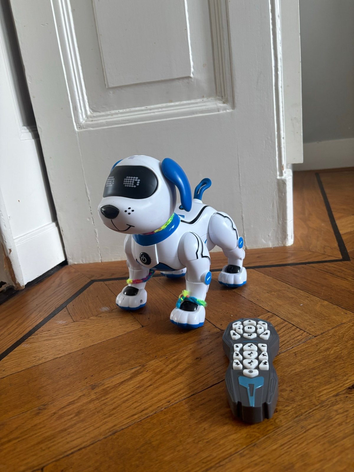 Interactieve Robot Hond met Afstandsbediening, Ophalen, Zo goed als nieuw, Jongen of Meisje