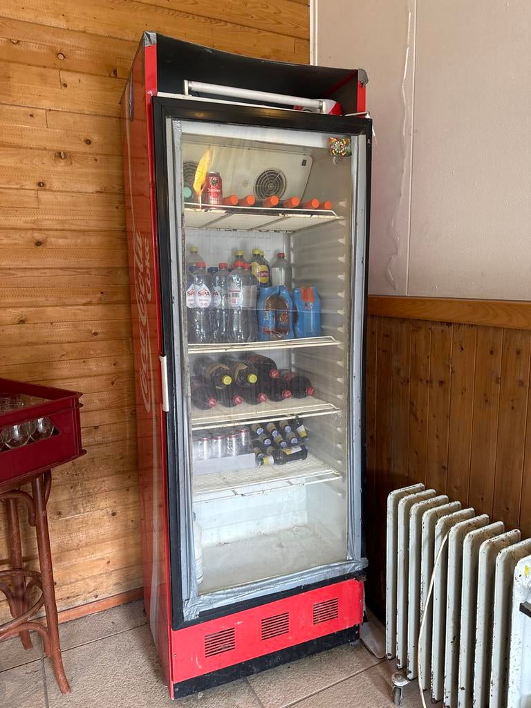 Coca cola koeling, 200 liter of meer, 60 cm of meer, Zonder vriesvak, Gebruikt
