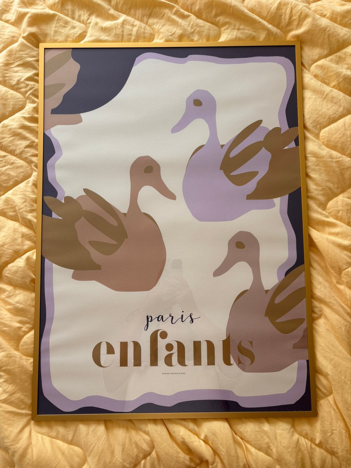 Nynne Rosenvinge 'Paris Enfants' Poster - Ingelijst 51x71cm, Huis en Inrichting, Ophalen, Zo goed als nieuw, Foto of Poster, 75 – 100