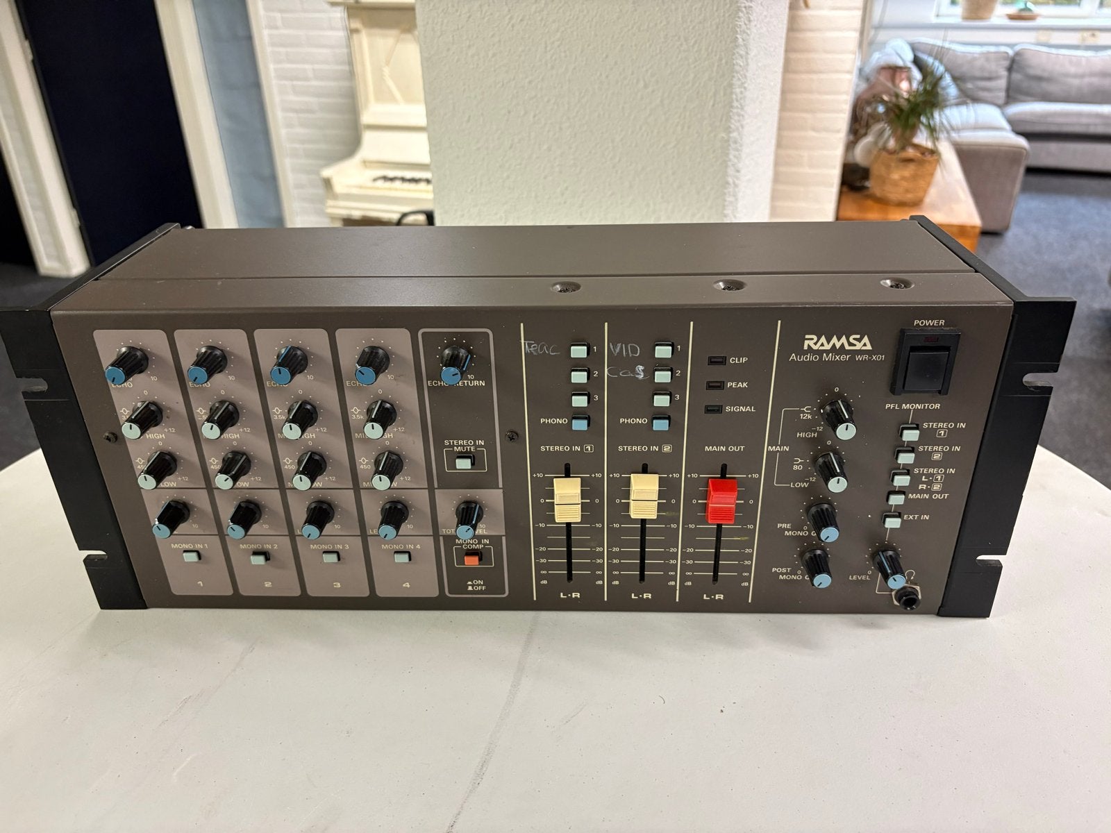 PANASONIC Ramsa Audio Mixer WR-M10A vintage pro audio, Ophalen of Verzenden, Zo goed als nieuw, 5 tot 10 kanalen, Microfooningang