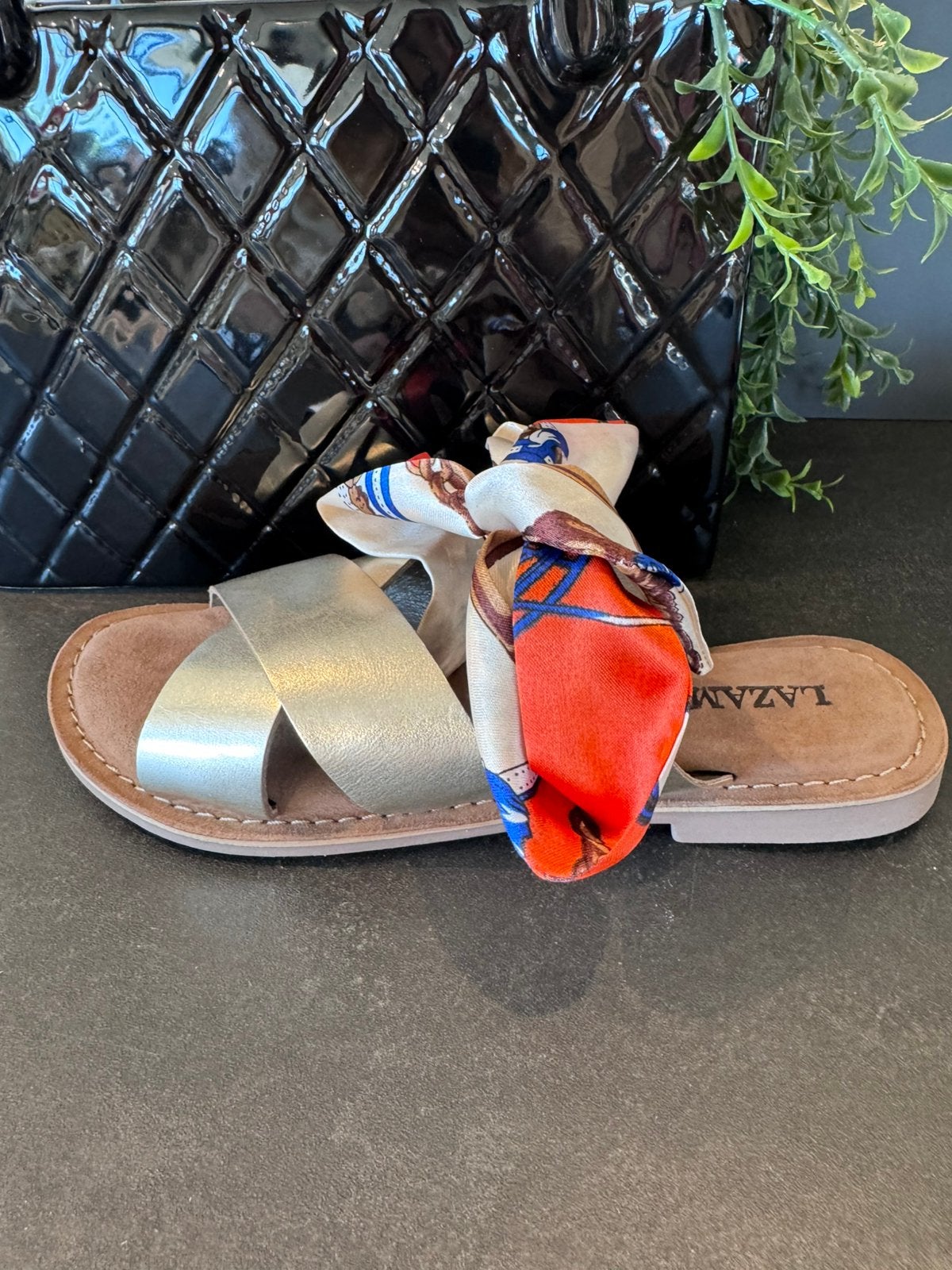 LAZAMANI slippers nieuw! UITVERKOCHT, Slippers, Overige kleuren, Nieuw, Ophalen of Verzenden