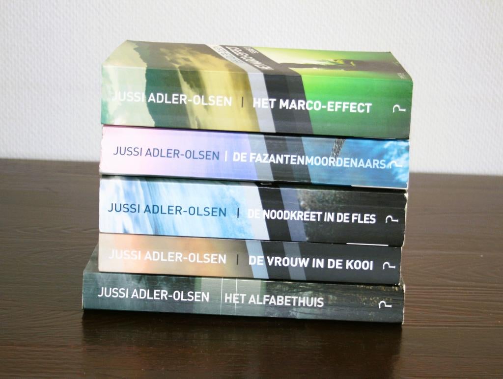 Jussi Adler-Olsen Boeken - Los te Koop, Boeken, Ophalen of Verzenden, Zo goed als nieuw, Jussi Adler-Olsen