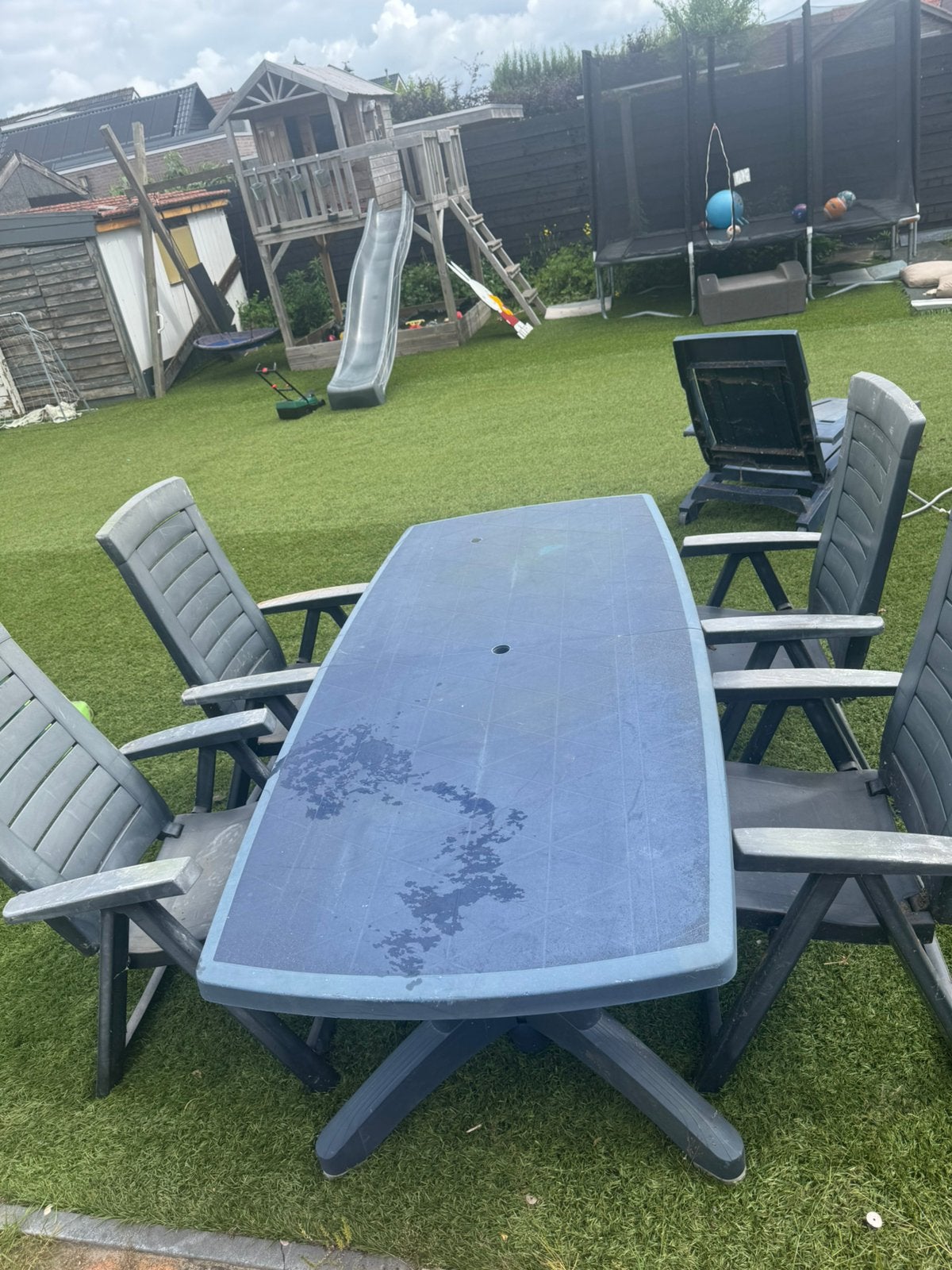 Gratis tuinset + ligbed, Ophalen, Gebruikt