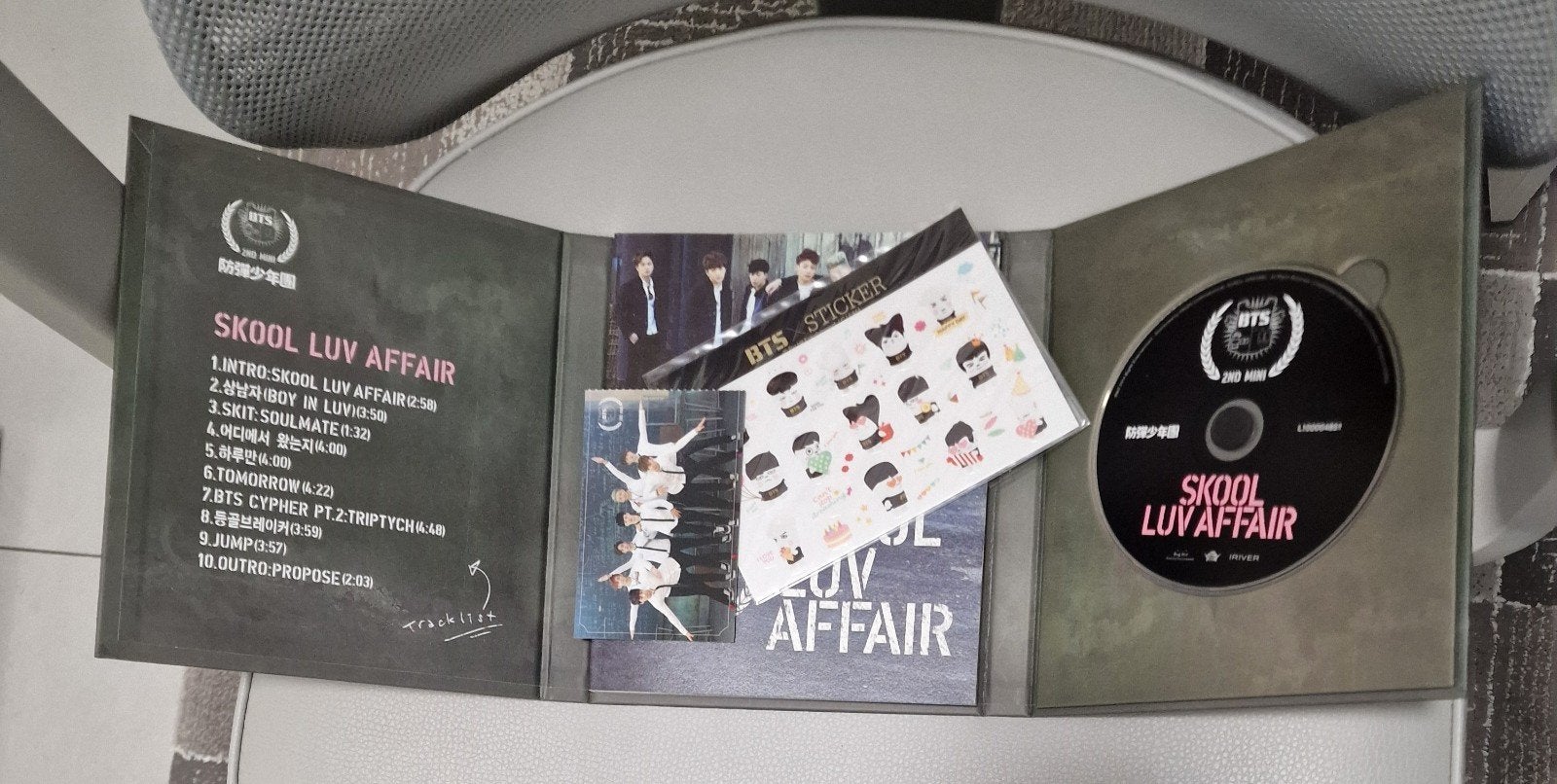 BTS - Skool Luv Affair (2nd Mini Album) CD K-pop, K-pop, Ophalen of Verzenden, Zo goed als nieuw, Eerste persing