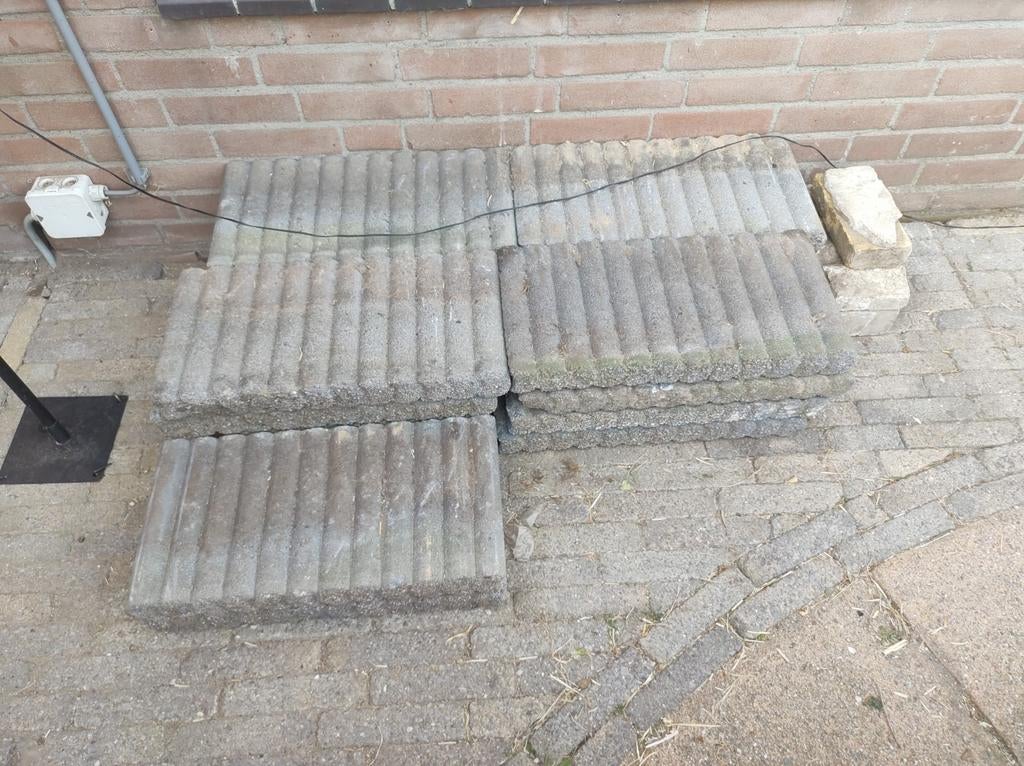 GRATIS 18 betonborders, palissade rondoband, Ophalen, Gebruikt, Minder dan 5 m², Beton