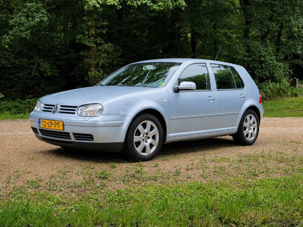 Volkswagen Golf 1.6 16V | Nieuwe APK + 4 banden | Xenon, Voorwielaandrijving, Stof, 1145 kg, 4 cilinders