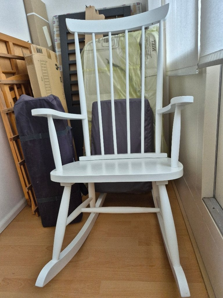 Witte schommelstoel voor baby of kinderkamer, Ophalen, Gebruikt, Wit, Eén