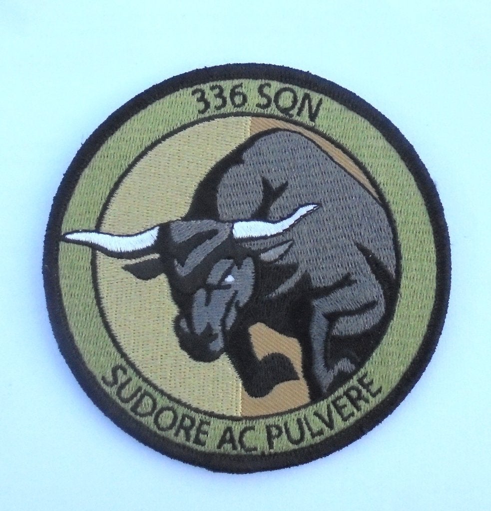 Badge Patch 336 suqadron Kon Luchtmacht C-130 Hercules Ehv., Ophalen of Verzenden, Luchtmacht, Nederland, Embleem of Badge