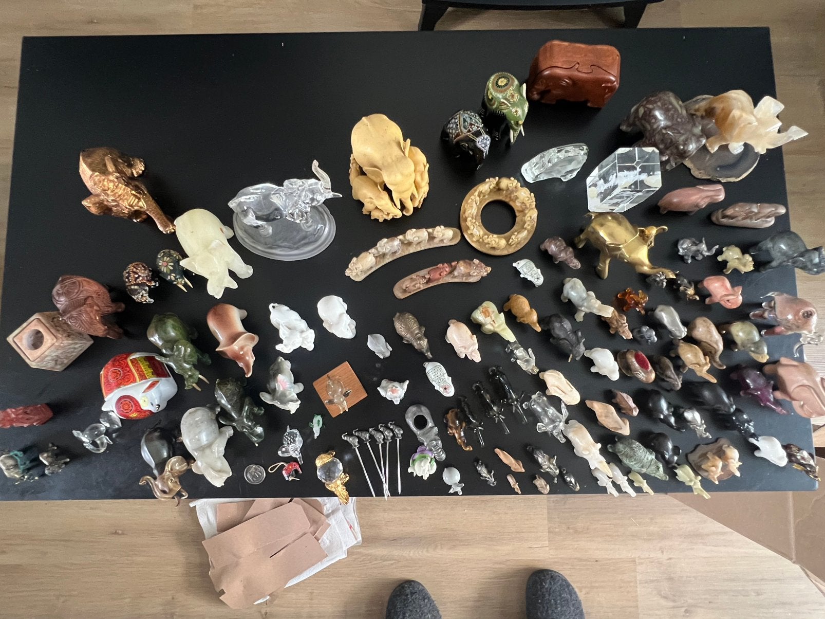 Unieke verzameling van zo’n 100 olifanten te koop, Ophalen
