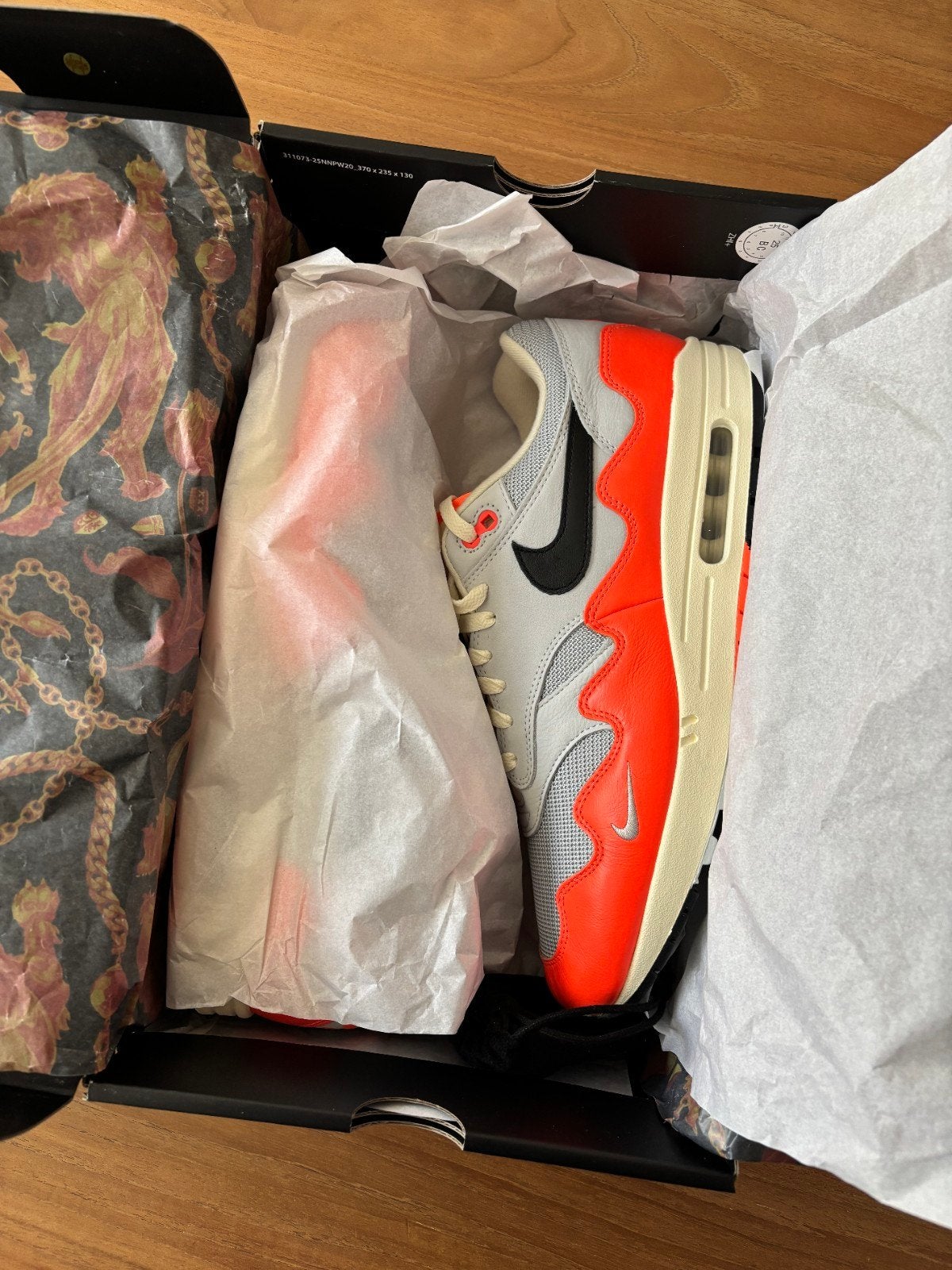 Patta x Nike Air Max 1 (Hyper Crimson/Black-Pure Platinum)P, Nike x Patta, Zwart, Nieuw, Ophalen of Verzenden