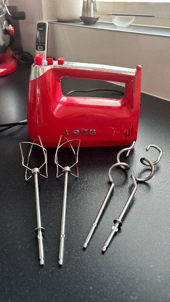 Handmixer Silvercrest rood, Witgoed en Apparatuur, Keukenmixers, Minder dan 1 liter, Ophalen of Verzenden, Zo goed als nieuw, 3 snelheden of meer