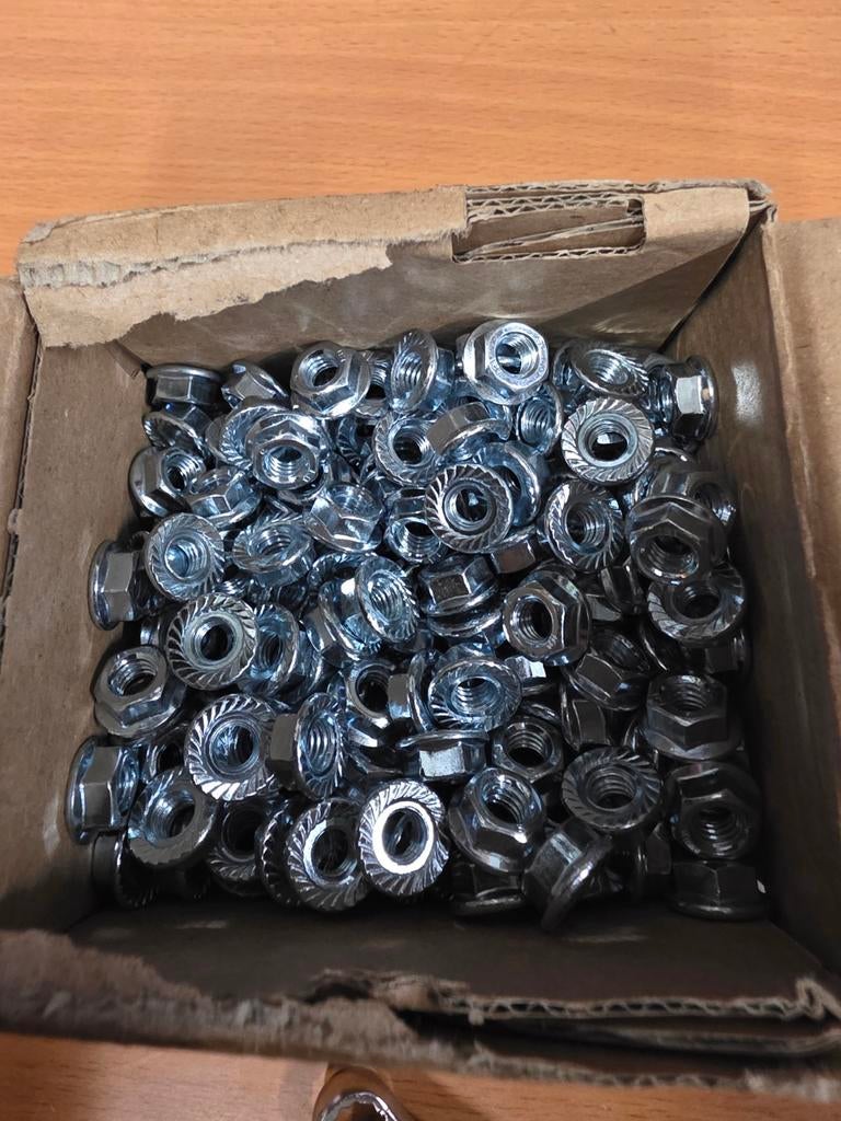 Forch M10 Getande Flensmoeren - ca. 300 stuks, Nieuw, Ophalen of Verzenden, Minder dan 50 mm, Forch