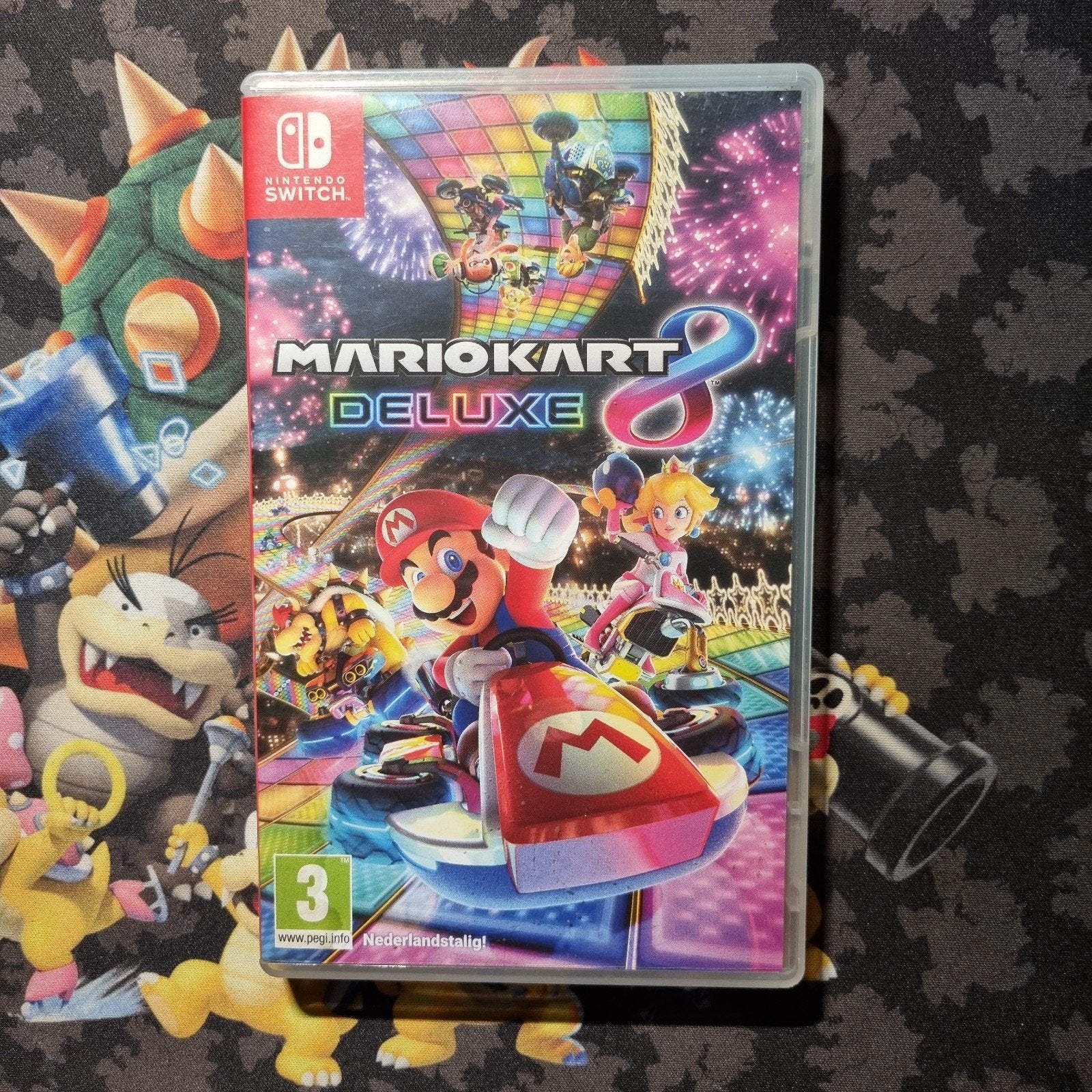 Mario Kart 8 Deluxe, Ophalen, Gebruikt, Racen en Vliegen, 3 spelers of meer