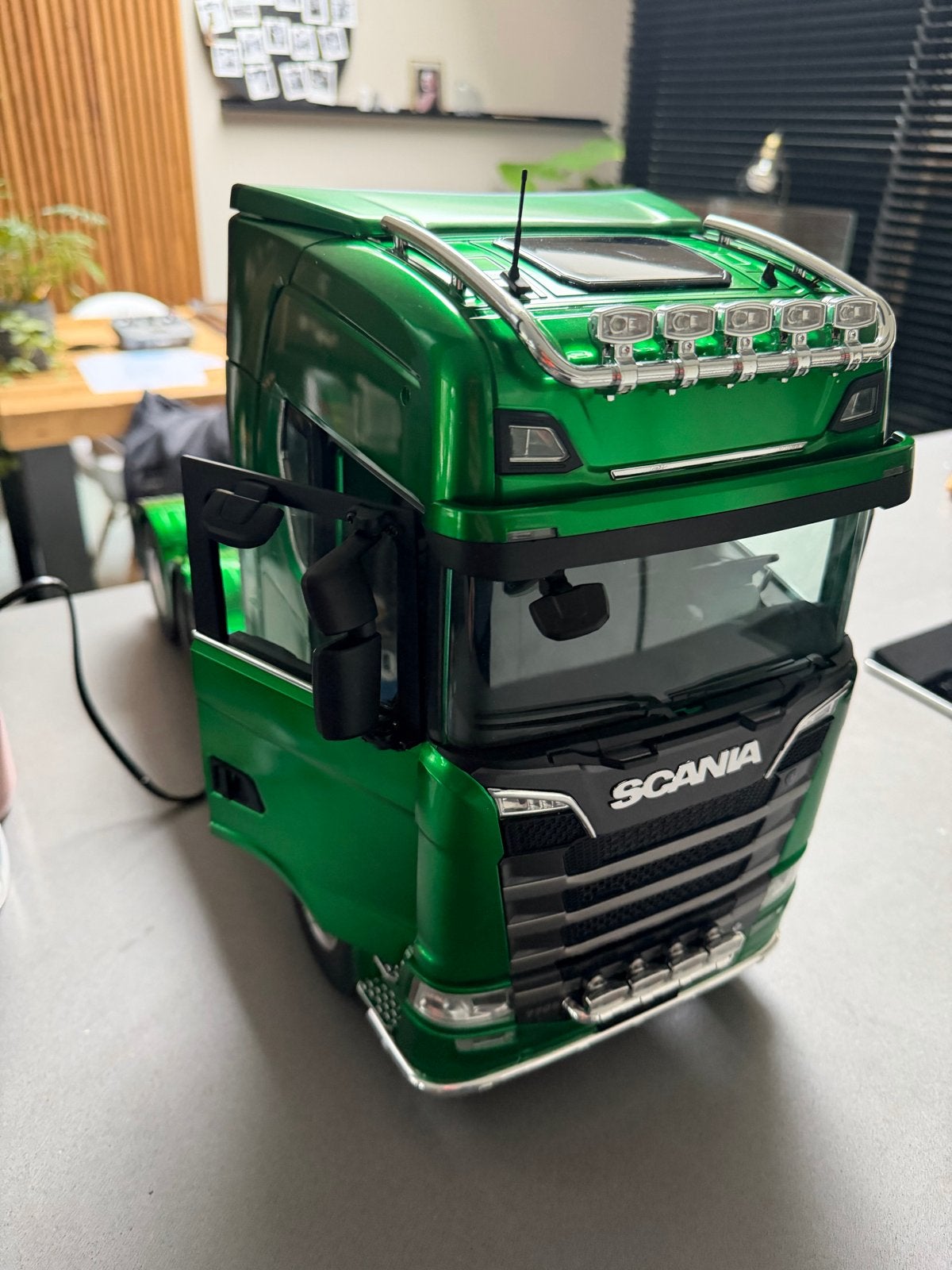 Scania RC Vrachtwagen - Groen, Hobby en Vrije tijd, Modelbouw | Radiografisch | Auto's, Elektro, Schaal 1:14, Ophalen of Verzenden