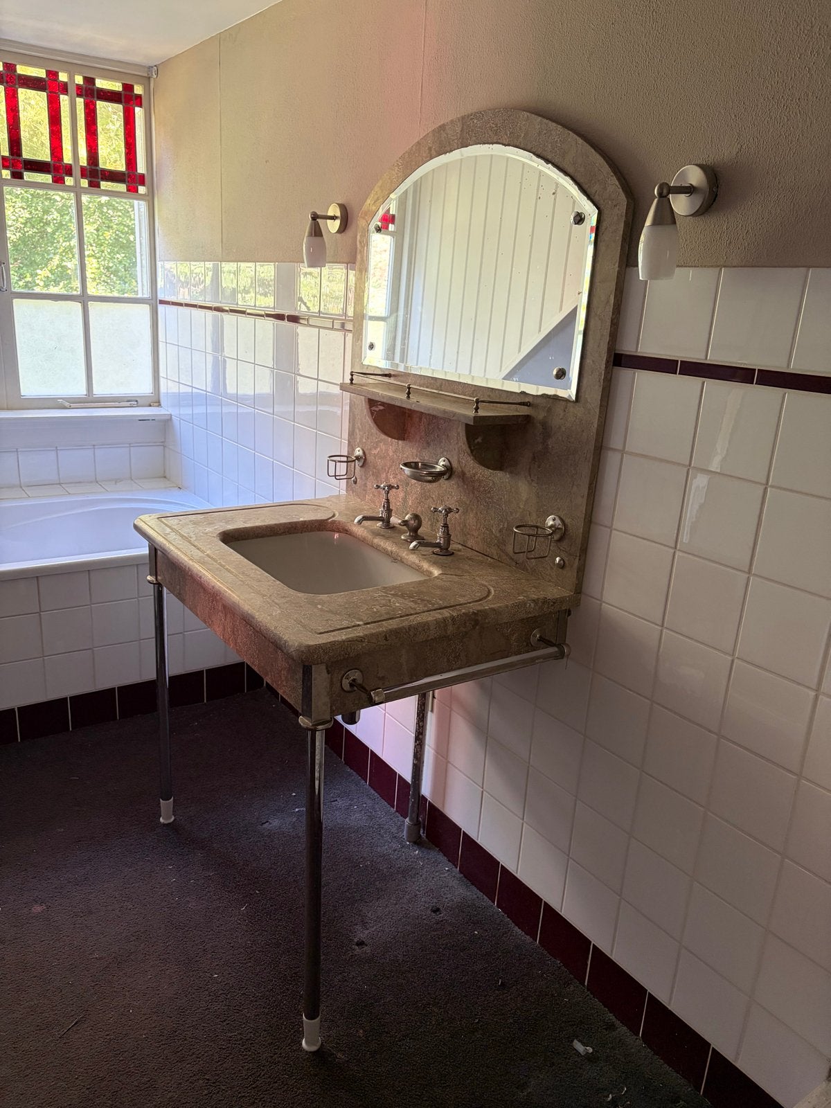Vintage wastafel met spiegel en marmeren blad, Huis en Inrichting, Ophalen, Gebruikt, 100 tot 150 cm, 50 tot 100 cm