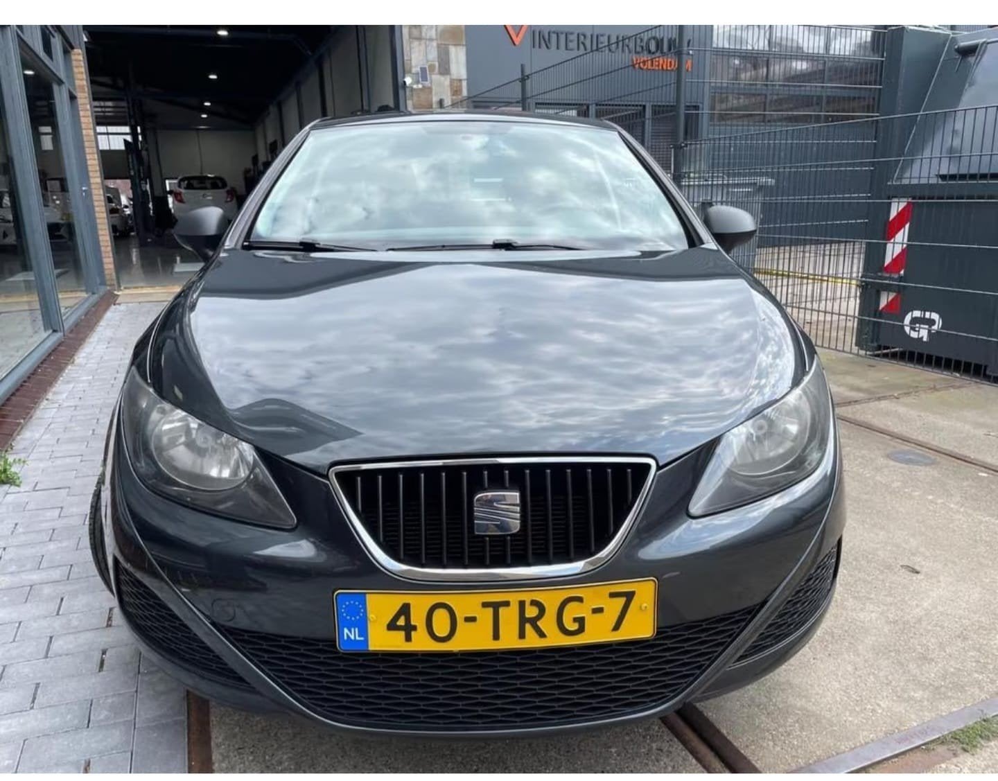 Seat Ibiza 1.2 44KW 5DRS 2012 Grijs, Auto's, Seat, Voorwielaandrijving, Stof, 31 €/maand, 1198 cc