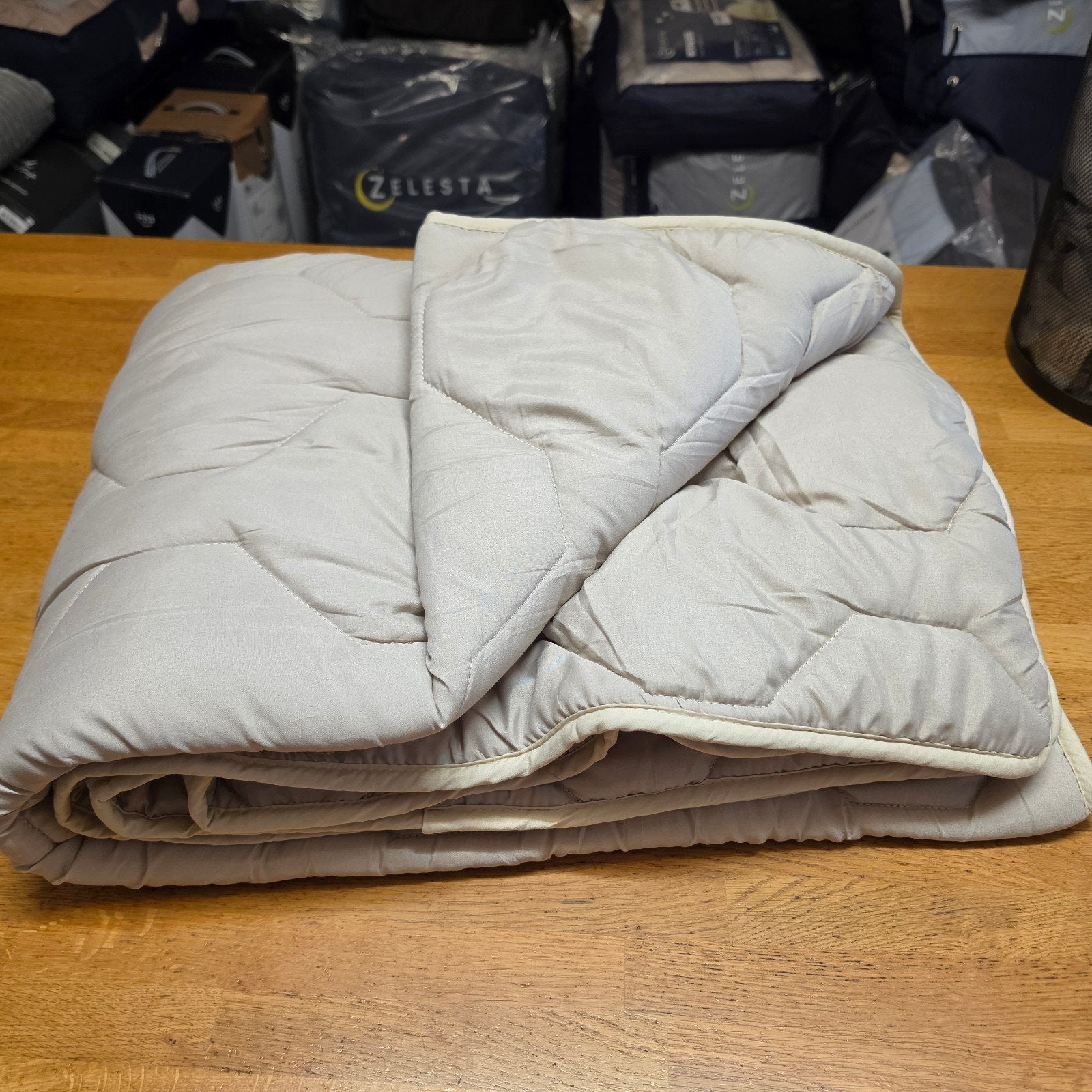 Happybed Taupe 140x200, Nieuw, Ophalen of Verzenden, Deken of Dekbed, Overige merken
