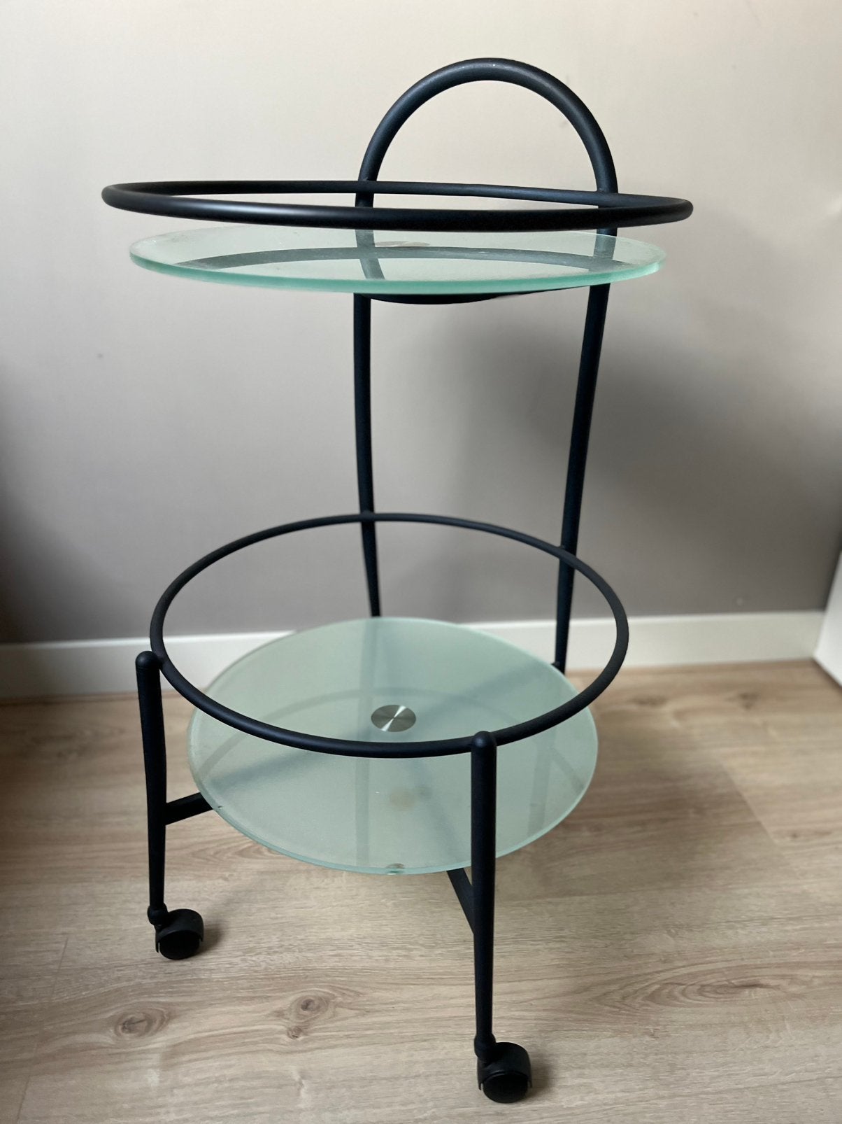Bijzet tafel / dranken trolley, Ophalen, Minder dan 55 cm, Gebruikt, Rond