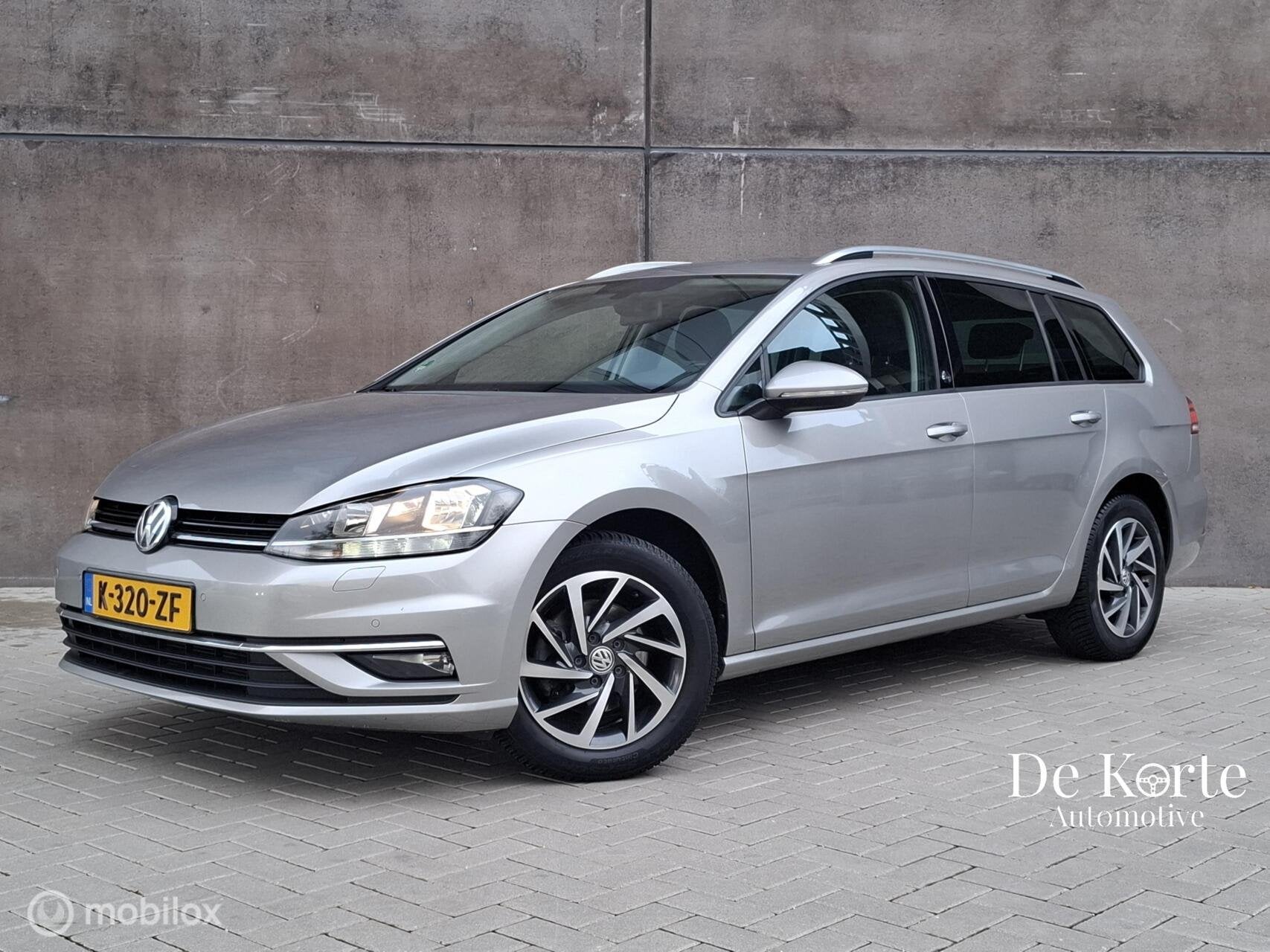 Volkswagen Golf 1.0 TSI DSG Variant 2018 | Highline | Carpla, Auto's, Stof, Gebruikt, Met garantie (alle), Verwarmde buitenspiegels